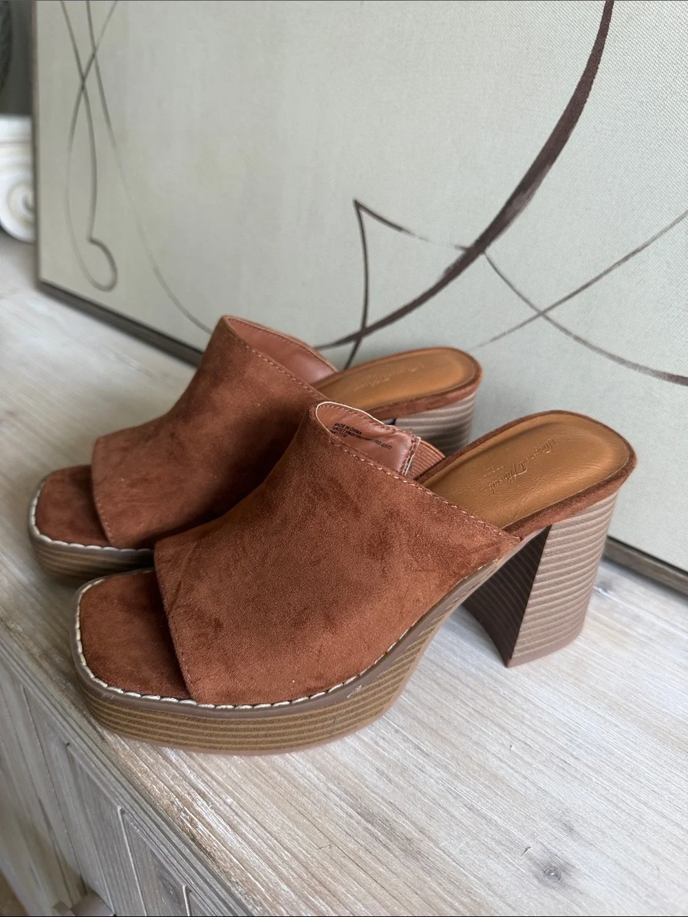 NWOT Women’s Suede Platform Block Heel Mules — Brown